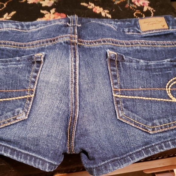 American Eagle 🦅STRETCH short shorts - Picture 2 of 2